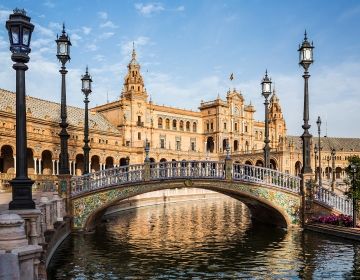 seville-plaza-bridge